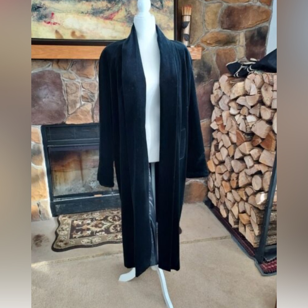 JS boutique vintage cotton velvet opera duster coat